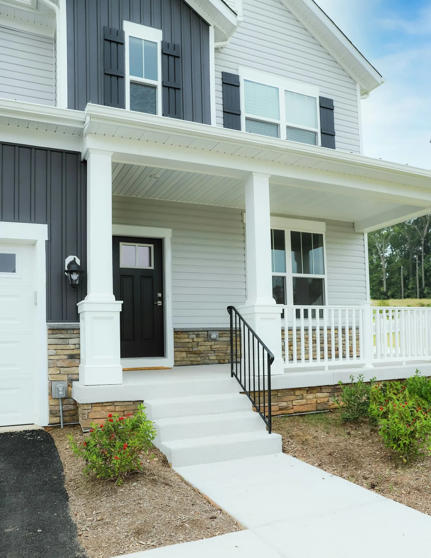 Two-tone siding on a craftsman home
